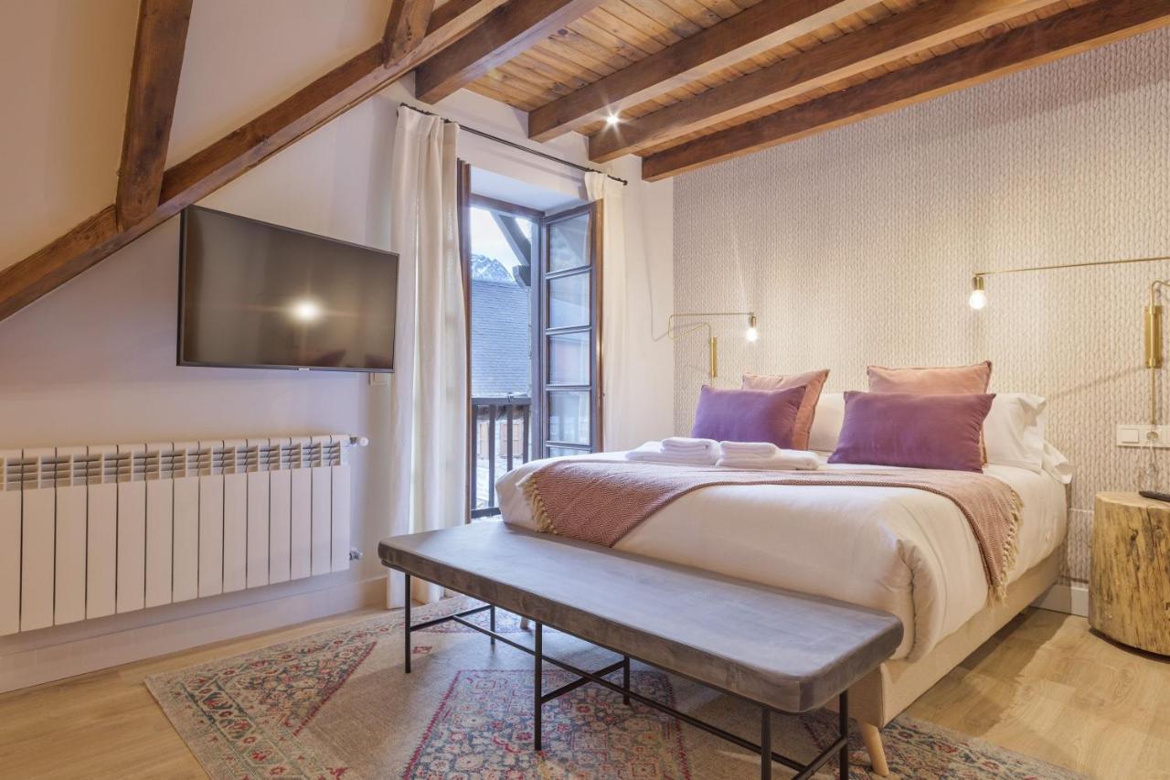 Luderna - Casa Pleta De Arties Pruedo Villa Bagian luar foto
